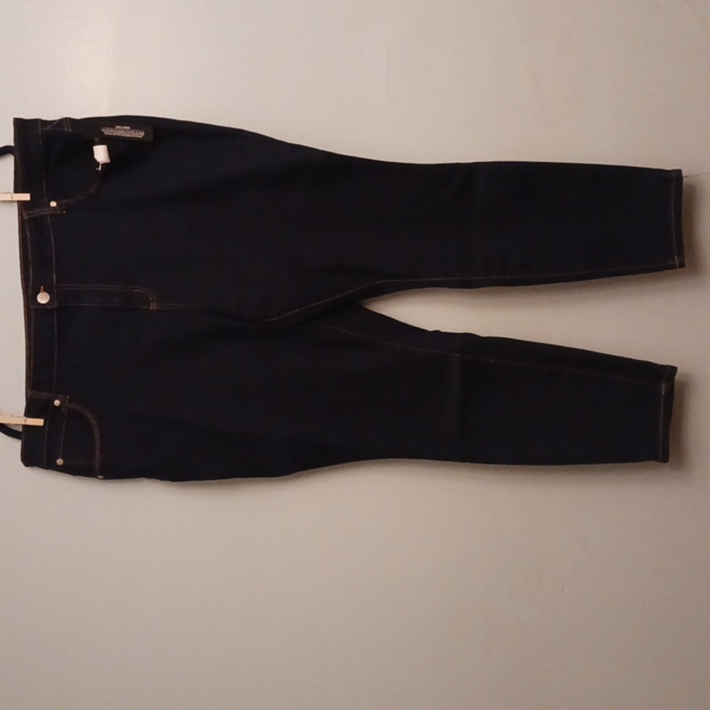Tahari Kelly size 24W women's mid-rise skinny night sky wash dark blue j…